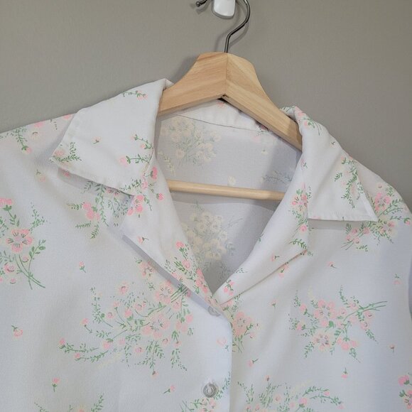 Vintage white floral shirt, 1970s handmade floral shirt - Picture 4 of 11